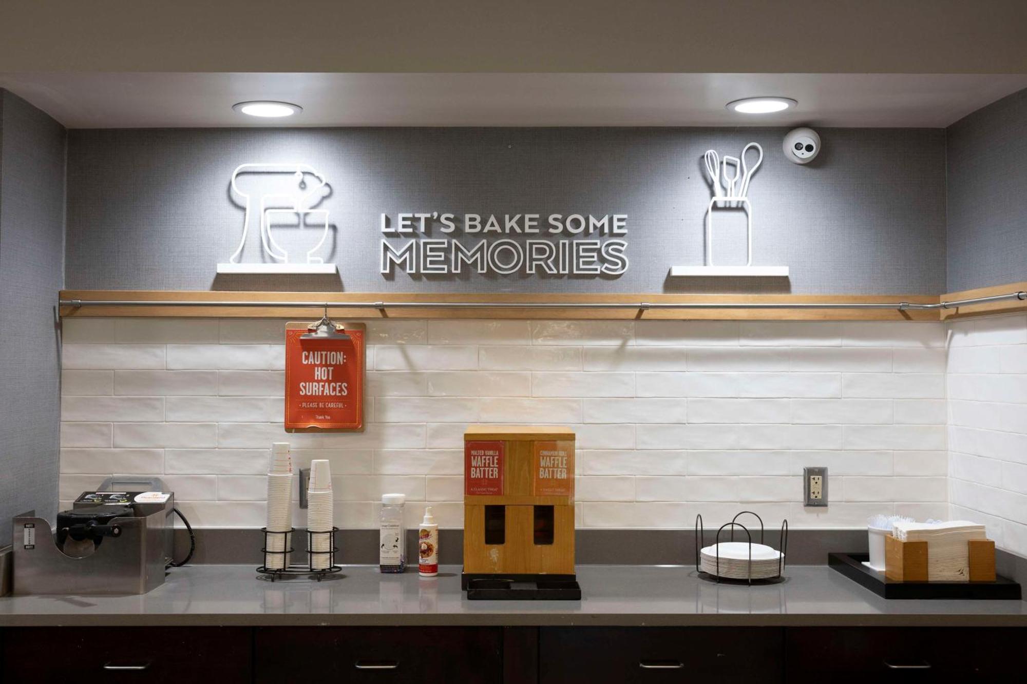 Hampton Inn Kent/Akron Area Экстерьер фото